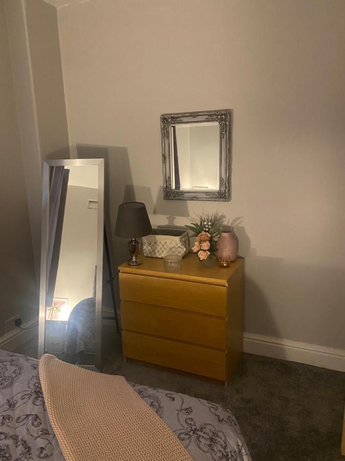1 Bedroom Spacious Apartment Lytham St Annes Dış mekan fotoğraf